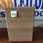 LOTE 201 - 01 MESA DE JARDIM. (NO ESTADO EM QUE SE ENCONTRA. SUJEITO A AVARIAS OCULTAS/VISÍVEIS.) BH1539B