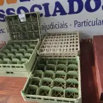 LOTE 219 - 05 BANDEJAS PARA LAVA LOUÇAS INDUSTRIAIS. (NO ESTADO EM QUE SE ENCONTRA. SUJEITO A AVARIAS OCULTAS/VISÍVEIS.)