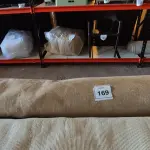LOTE 169 - 01 TAPETE. (NO ESTADO EM QUE SE ENCONTRA. SUJEITO A AVARIAS OCULTAS/VISÍVEIS.) AU2179J