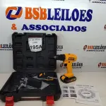 LOTE 195 - 01 PARAFUSADEIRA 48V COM DUAS BATERIAS E ADAPTADOR CORTADOR DE CHAPA COM MALETA  (NOVO) (NO ESTADO) ATENÇÃO! FAZER A VISITAÇÃO ANTES DE ARREMATAR, NÃO SABEMOS SE FUNCIONA. LEILÃO NÃO TEM GARANTIA E NEM DEVOLUÇÃO, SUJEITO A POSSÍVEIS AVARIAS VISÍVEIS/OCULTAS E/OU AUSÊNCIA DE COMPONENTES.