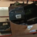 LOTE 149 - 01 LOTE COM ELETRÔNICOS E PERIFÉRICOS DIVERSOS. (NO ESTADO) ATENÇÃO! FAZER A VISITAÇÃO ANTES DE ARREMATAR, NÃO SABEMOS SE FUNCIONA, LEILÃO NÃO TEM GARANTIA E NEM DEVOLUÇÃO, SUJEITO A POSSÍVEIS AVARIAS VISÍVEIS/OCULTAS E/OU AUSÊNCIA DE COMPONENTES.