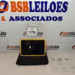 LOTE 175 - 01 TABLET SEM FONTE COM CASE MARCA POSITIVO. (NO ESTADO) ATENÇÃO! FAZER A VISITAÇÃO ANTES DE ARREMATAR, NÃO SABEMOS SE FUNCIONA, LEILÃO NÃO TEM GARANTIA E NEM DEVOLUÇÃO, SUJEITO A POSSÍVEIS AVARIAS VISÍVEIS/OCULTAS E/OU AUSÊNCIA DE COMPONENTES.