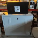 LOTE 184 - 01 NOBREAK SONOIDAL MARCA LACERDA. (NO ESTADO) ATENÇÃO! FAZER A VISITAÇÃO ANTES DE ARREMATAR, NÃO SABEMOS SE FUNCIONA, LEILÃO NÃO TEM GARANTIA E NEM DEVOLUÇÃO, SUJEITO A POSSÍVEIS AVARIAS VISÍVEIS/OCULTAS E/OU AUSÊNCIA DE COMPONENTES.