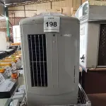 LOTE 198 - 01 CLIMATIZADOR DE AR PORTÁTIL MARCA KOMECO. (NO ESTADO) ATENÇÃO! FAZER A VISITAÇÃO ANTES DE ARREMATAR, NÃO SABEMOS SE FUNCIONA, LEILÃO NÃO TEM GARANTIA E NEM DEVOLUÇÃO, SUJEITO A POSSÍVEIS AVARIAS VISÍVEIS/OCULTAS E/OU AUSÊNCIA DE COMPONENTES.