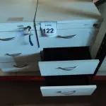 LOTE 122 - 02 GAVETEIROS DE ESCRITÓRIO COM 03 GAVETAS CADA. (NO ESTADO) ATENÇÃO! FAZER A VISITAÇÃO ANTES DE ARREMATAR, NÃO SABEMOS SE FUNCIONA, LEILÃO NÃO TEM GARANTIA E NEM DEVOLUÇÃO, SUJEITO A POSSÍVEIS AVARIAS VISÍVEIS/OCULTAS E/OU AUSÊNCIA DE COMPONENTES.