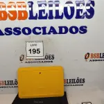 LOTE 195 - 01 TABLET SEM FONTE COM CASE MARCA POSITIVO. (NO ESTADO) ATENÇÃO! FAZER A VISITAÇÃO ANTES DE ARREMATAR, NÃO SABEMOS SE FUNCIONA, LEILÃO NÃO TEM GARANTIA E NEM DEVOLUÇÃO, SUJEITO A POSSÍVEIS AVARIAS VISÍVEIS/OCULTAS E/OU AUSÊNCIA DE COMPONENTES.