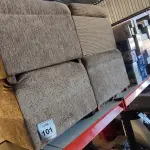 LOTE 101 - 04 PUFFS. (NO ESTADO) ATENÇÃO! FAZER A VISITAÇÃO ANTES DE ARREMATAR, NÃO SABEMOS SE FUNCIONA, LEILÃO NÃO TEM GARANTIA E NEM DEVOLUÇÃO, SUJEITO A POSSÍVEIS AVARIAS VISÍVEIS/OCULTAS E/OU AUSÊNCIA DE COMPONENTES.