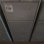 LOTE 170 - 01 ARQUIVO DE AÇO 04 GAVETAS. (NO ESTADO) ATENÇÃO! FAZER A VISITAÇÃO ANTES DE ARREMATAR, NÃO SABEMOS SE FUNCIONA, LEILÃO NÃO TEM GARANTIA E NEM DEVOLUÇÃO, SUJEITO A POSSÍVEIS AVARIAS VISÍVEIS/OCULTAS E/OU AUSÊNCIA DE COMPONENTES.