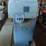 LOTE 189 - 01 AR CONDICIONADO MODELO SPRINGER MARCA CARRIER. (NO ESTADO) ATENÇÃO! FAZER A VISITAÇÃO ANTES DE ARREMATAR, NÃO SABEMOS SE FUNCIONA, LEILÃO NÃO TEM GARANTIA E NEM DEVOLUÇÃO, SUJEITO A POSSÍVEIS AVARIAS VISÍVEIS/OCULTAS E/OU AUSÊNCIA DE COMPONENTES.