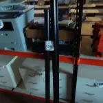 LOTE 128 - 02 TELAS DE PROJEÇÃO. (NO ESTADO) ATENÇÃO! FAZER A VISITAÇÃO ANTES DE ARREMATAR, NÃO SABEMOS SE FUNCIONA, LEILÃO NÃO TEM GARANTIA E NEM DEVOLUÇÃO, SUJEITO A POSSÍVEIS AVARIAS VISÍVEIS/OCULTAS E/OU AUSÊNCIA DE COMPONENTES.