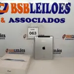 LOTE 063 - 01 IPAD 16GB SEM CARREGADOR. (NO ESTADO) ATENÇÃO! FAZER A VISITAÇÃO ANTES DE ARREMATAR, NÃO SABEMOS SE FUNCIONA, LEILÃO NÃO TEM GARANTIA E NEM DEVOLUÇÃO, SUJEITO A POSSÍVEIS AVARIAS VISÍVEIS/OCULTAS E/OU AUSÊNCIA DE COMPONENTES.