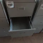 LOTE 160 - 01 ARQUIVO DE AÇO 04 GAVETAS. (NO ESTADO) ATENÇÃO! FAZER A VISITAÇÃO ANTES DE ARREMATAR, NÃO SABEMOS SE FUNCIONA, LEILÃO NÃO TEM GARANTIA E NEM DEVOLUÇÃO, SUJEITO A POSSÍVEIS AVARIAS VISÍVEIS/OCULTAS E/OU AUSÊNCIA DE COMPONENTES.