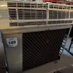 LOTE 189 - 01 AR CONDICIONADO MODELO SPRINGER MARCA CARRIER. (NO ESTADO) ATENÇÃO! FAZER A VISITAÇÃO ANTES DE ARREMATAR, NÃO SABEMOS SE FUNCIONA, LEILÃO NÃO TEM GARANTIA E NEM DEVOLUÇÃO, SUJEITO A POSSÍVEIS AVARIAS VISÍVEIS/OCULTAS E/OU AUSÊNCIA DE COMPONENTES.