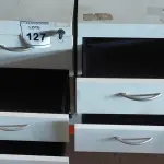 LOTE 127 - 02 GAVETEIROS DE ESCRITÓRIO COM 03 GAVETAS CADA. (NO ESTADO) ATENÇÃO! FAZER A VISITAÇÃO ANTES DE ARREMATAR, NÃO SABEMOS SE FUNCIONA, LEILÃO NÃO TEM GARANTIA E NEM DEVOLUÇÃO, SUJEITO A POSSÍVEIS AVARIAS VISÍVEIS/OCULTAS E/OU AUSÊNCIA DE COMPONENTES.