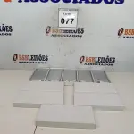 LOTE 077 - 05 BATERIAS METÁLICAS. (NO ESTADO) ATENÇÃO! FAZER A VISITAÇÃO ANTES DE ARREMATAR, NÃO SABEMOS SE FUNCIONA, LEILÃO NÃO TEM GARANTIA E NEM DEVOLUÇÃO, SUJEITO A POSSÍVEIS AVARIAS VISÍVEIS/OCULTAS E/OU AUSÊNCIA DE COMPONENTES.