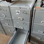 LOTE 070 - 01 ARQUIVO DE AÇO 04 GAVETAS. (NO ESTADO) ATENÇÃO! FAZER A VISITAÇÃO ANTES DE ARREMATAR, NÃO SABEMOS SE FUNCIONA, LEILÃO NÃO TEM GARANTIA E NEM DEVOLUÇÃO, SUJEITO A POSSÍVEIS AVARIAS VISÍVEIS/OCULTAS E/OU AUSÊNCIA DE COMPONENTES.