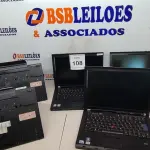 LOTE 108 - 05 NOTEBOOKS PARA RETIRADA DE PEÇAS. (NO ESTADO) ATENÇÃO! FAZER A VISITAÇÃO ANTES DE ARREMATAR, NÃO SABEMOS SE FUNCIONA, LEILÃO NÃO TEM GARANTIA E NEM DEVOLUÇÃO, SUJEITO A POSSÍVEIS AVARIAS VISÍVEIS/OCULTAS E/OU AUSÊNCIA DE COMPONENTES.