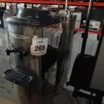 LOTE 265 - 02 BEBEDOUROS INOX SENDO 01 PARA GARRAFÃO MARCA LIBEL. (NO ESTADO) ATENÇÃO! FAZER A VISITAÇÃO ANTES DE ARREMATAR, NÃO SABEMOS SE FUNCIONA, LEILÃO NÃO TEM GARANTIA E NEM DEVOLUÇÃO, SUJEITO A POSSÍVEIS AVARIAS VISÍVEIS/OCULTAS E/OU AUSÊNCIA DE COMPONENTES.