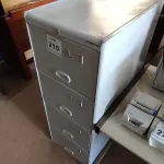 LOTE 210 - 01 ARQUIVO DE AÇO 04 GAVETAS. (NO ESTADO) ATENÇÃO! FAZER A VISITAÇÃO ANTES DE ARREMATAR, NÃO SABEMOS SE FUNCIONA, LEILÃO NÃO TEM GARANTIA E NEM DEVOLUÇÃO, SUJEITO A POSSÍVEIS AVARIAS VISÍVEIS/OCULTAS E/OU AUSÊNCIA DE COMPONENTES.