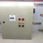 LOTE 086 - 01 QUADRO ELÉTRICO. (NO ESTADO) ATENÇÃO! FAZER A VISITAÇÃO O ANTES DE ARREMATAR, NÃO SABEMOS SE FUNCIONA, LEILÃO NÃO TEM GARANTIA E NEM DEVOLUÇÃO, SUJEITO A POSSÍVEIS AVARIAS VISÍVEIS/OCULTAS E/OU AUSÊNCIA DE COMPONENTES.