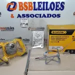 LOTE 220 - 01 MISTURADOR ELÉTRICO DE TINTAS E ARGAMASSA 220V 1880W 850RPM  (NOVO) (NO ESTADO) ATENÇÃO! FAZER A VISITAÇÃO ANTES DE ARREMATAR, NÃO SABEMOS SE FUNCIONA. LEILÃO NÃO TEM GARANTIA E NEM DEVOLUÇÃO, SUJEITO A POSSÍVEIS AVARIAS VISÍVEIS/OCULTAS E/OU AUSÊNCIA DE COMPONENTES.