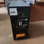 LOTE 248 - 01 NOBREAK 4000VA COM 16 BATERIAS MARCA SMS. (NO ESTADO) ATENÇÃO! FAZER A VISITAÇÃO ANTES DE ARREMATAR, NÃO SABEMOS SE FUNCIONA, LEILÃO NÃO TEM GARANTIA E NEM DEVOLUÇÃO, SUJEITO A POSSÍVEIS AVARIAS VISÍVEIS/OCULTAS E/OU AUSÊNCIA DE COMPONENTES.