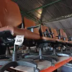 LOTE 348 - 06 CADEIRAS DE ESCRITÓRIO GIRATÓRIAS COM PÉS FIXOS. (NO ESTADO) ATENÇÃO! FAZER A VISITAÇÃO ANTES DE ARREMATAR, NÃO SABEMOS SE FUNCIONA. LEILÃO NÃO TEM GARANTIA E NEM DEVOLUÇÃO, SUJEITO A POSSÍVEIS AVARIAS VISÍVEIS/OCULTAS E/OU AUSÊNCIA DE COMPONENTES.