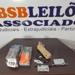 LOTE 159 - 07 FECHADURAS DE MODELOS DIVERSOS. (NO ESTADO) ATENÇÃO! FAZER A VISITAÇÃO ANTES DE ARREMATAR, NÃO SABEMOS SE FUNCIONA, LEILÃO NÃO TEM GARANTIA E NEM DEVOLUÇÃO, SUJEITO A POSSÍVEIS AVARIAS VISÍVEIS/OCULTAS E/OU AUSÊNCIA DE COMPONENTES.
