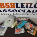 06 TUBETES PROTETORES, 01 VARAL AUTOMÁTICO, 02 MASCARAS RESPIRADORES E FILTROS E DIVERSAS MÁSCARAS PROTETORAS FACIAIS. (NO ESTADO) ATENÇÃO! FAZER A VISITAÇÃO ANTES DE ARREMATAR, NÃO SABEMOS SE FUNCIONA, LEILÃO NÃO TEM GARANTIA E NEM DEVOLUÇÃO, SUJEITO A POSSÍVEIS AVARIAS VISÍVEIS/OCULTAS E/OU AUSÊNCIA DE COMPONENTES.