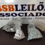 01 LOTE COM VÁRIAS FECHADURAS, SUPORTE DE CORTINAS, ABRAÇADEIRAS E MATERIAIS DIVERSOS. (NO ESTADO) ATENÇÃO! FAZER A VISITAÇÃO ANTES DE ARREMATAR, NÃO SABEMOS SE FUNCIONA, LEILÃO NÃO TEM GARANTIA E NEM DEVOLUÇÃO, SUJEITO A POSSÍVEIS AVARIAS VISÍVEIS/OCULTAS E/OU AUSÊNCIA DE COMPONENTES.