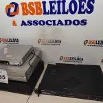 LOTE 285 - 02 APARELHOS DE DVD MARCAS DIVERSAS 01 TOCA CD MARCA SONNY E 01 MODULADOR DE VIDEO E ÁUDIO. (NO ESTADO) ATENÇÃO! FAZER A VISITAÇÃO ANTES DE ARREMATAR, NÃO SABEMOS SE FUNCIONA, LEILÃO NÃO TEM GARANTIA E NEM DEVOLUÇÃO, SUJEITO A POSSÍVEIS AVARIAS VISÍVEIS/OCULTAS E/OU AUSÊNCIA DE COMPONENTES.