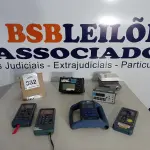 LOTE 332 - 03 ANEMÔMETROS AV6, 01 MEDIDOR DE OXIGÊNIO, 01 AGITADOR MAGNÉTICO E 01 MEDIDOR DE EQUIPAMENTOS DE AR CONDICIONADO. (NO ESTADO) ATENÇÃO! FAZER A VISITAÇÃO ANTES DE ARREMATAR, NÃO SABEMOS SE FUNCIONA. LEILÃO NÃO TEM GARANTIA E NEM DEVOLUÇÃO, SUJEITO A POSSÍVEIS AVARIAS VISÍVEIS/OCULTAS E/OU AUSÊNCIA DE COMPONENTES.