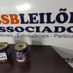 LOTE 144 - 02 LATAS DE TINTA MARCA CORAL PARA ESMALTE SINTÉTICO, MADEIRA E METAL, NA COR AUTO BRILHO COM 3,2L CADA. (NO ESTADO) ATENÇÃO! FAZER A VISITAÇÃO ANTES DE ARREMATAR, NÃO SABEMOS SE FUNCIONA, LEILÃO NÃO TEM GARANTIA E NEM DEVOLUÇÃO, SUJEITO A POSSÍVEIS AVARIAS VISÍVEIS/OCULTAS E/OU AUSÊNCIA DE COMPONENTES.