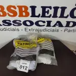 LOTE 012 - 02 PARES DE BOTAS DE BORRACHA NUMERAÇÕES 35 E 36. (NO ESTADO) ATENÇÃO! FAZER A VISITAÇÃO ANTES DE ARREMATAR, NÃO SABEMOS SE FUNCIONA, LEILÃO NÃO TEM GARANTIA E NEM DEVOLUÇÃO, SUJEITO A POSSÍVEIS AVARIAS VISÍVEIS/OCULTAS E/OU AUSÊNCIA DE COMPONENTES.