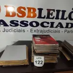 LOTE 122 - 01 LOTE COM GRANDE QUANTIDADE DE LIXAS PARA ACABAMENTOS DIVERSOS. (NO ESTADO) ATENÇÃO! FAZER A VISITAÇÃO ANTES DE ARREMATAR, NÃO SABEMOS SE FUNCIONA, LEILÃO NÃO TEM GARANTIA E NEM DEVOLUÇÃO, SUJEITO A POSSÍVEIS AVARIAS VISÍVEIS/OCULTAS E/OU AUSÊNCIA DE COMPONENTES.