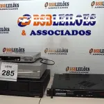 LOTE 285 - 02 APARELHOS DE DVD MARCAS DIVERSAS 01 TOCA CD MARCA SONNY E 01 MODULADOR DE VIDEO E ÁUDIO. (NO ESTADO) ATENÇÃO! FAZER A VISITAÇÃO ANTES DE ARREMATAR, NÃO SABEMOS SE FUNCIONA, LEILÃO NÃO TEM GARANTIA E NEM DEVOLUÇÃO, SUJEITO A POSSÍVEIS AVARIAS VISÍVEIS/OCULTAS E/OU AUSÊNCIA DE COMPONENTES.