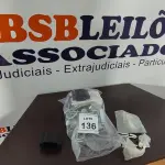 LOTE 136 - 01 LOTE COM VÁRIOS GANCHOS PARA REDE. (NO ESTADO) ATENÇÃO! FAZER A VISITAÇÃO ANTES DE ARREMATAR, NÃO SABEMOS SE FUNCIONA, LEILÃO NÃO TEM GARANTIA E NEM DEVOLUÇÃO, SUJEITO A POSSÍVEIS AVARIAS VISÍVEIS/OCULTAS E/OU AUSÊNCIA DE COMPONENTES.