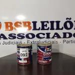 LOTE 092 - 02 LATAS DE TINTA MARCA COLORAL ESMALTE SINTÉTICO, PARA MADEIRA E METAL, NA COR ACETINADO COM 3,2L CADA. (NO ESTADO) ATENÇÃO! FAZER A VISITAÇÃO ANTES DE ARREMATAR, NÃO SABEMOS SE FUNCIONA, LEILÃO NÃO TEM GARANTIA E NEM DEVOLUÇÃO, SUJEITO A POSSÍVEIS AVARIAS VISÍVEIS/OCULTAS E/OU AUSÊNCIA DE COMPONENTES.