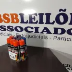 LOTE 156 - 10 TINTAS SPRAY DE CORES DIVERSAS. (NO ESTADO) ATENÇÃO! FAZER A VISITAÇÃO ANTES DE ARREMATAR, NÃO SABEMOS SE FUNCIONA, LEILÃO NÃO TEM GARANTIA E NEM DEVOLUÇÃO, SUJEITO A POSSÍVEIS AVARIAS VISÍVEIS/OCULTAS E/OU AUSÊNCIA DE COMPONENTES.