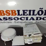 LOTE 149 - 01 LOTE COM VÁRIOS PAINÉIS DE LED TAMANHOS DIVERSOS. (NO ESTADO) ATENÇÃO! FAZER A VISITAÇÃO ANTES DE ARREMATAR, NÃO SABEMOS SE FUNCIONA, LEILÃO NÃO TEM GARANTIA E NEM DEVOLUÇÃO, SUJEITO A POSSÍVEIS AVARIAS VISÍVEIS/OCULTAS E/OU AUSÊNCIA DE COMPONENTES.