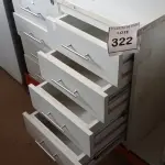 LOTE 322 - 02 GAVETEIROS COM 04 GAVETAS CADA. (NO ESTADO) ATENÇÃO! FAZER A VISITAÇÃO ANTES DE ARREMATAR, NÃO SABEMOS SE FUNCIONA, LEILÃO NÃO TEM GARANTIA E NEM DEVOLUÇÃO, SUJEITO A POSSÍVEIS AVARIAS VISÍVEIS/OCULTAS E/OU AUSÊNCIA DE COMPONENTES.