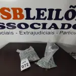 01 LOTE COM GRANDE QUANTIDADE DE PARAFUSOS   TAMANHOS DIFERENTES. (NO ESTADO) ATENÇÃO! FAZER A VISITAÇÃO ANTES DE ARREMATAR, NÃO SABEMOS SE FUNCIONA, LEILÃO NÃO TEM GARANTIA E NEM DEVOLUÇÃO, SUJEITO A POSSÍVEIS AVARIAS VISÍVEIS/OCULTAS E/OU AUSÊNCIA DE COMPONENTES.