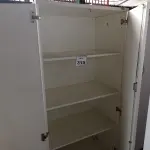 LOTE 313 - 01 ARMÁRIO ALTO PRA ESCRITÓRIO COM 2 PORTAS E 3 COMPARTIMENTOS. (NO ESTADO) ATENÇÃO! FAZER A VISITAÇÃO ANTES DE ARREMATAR, NÃO SABEMOS SE FUNCIONA, LEILÃO NÃO TEM GARANTIA E NEM DEVOLUÇÃO, SUJEITO A POSSÍVEIS AVARIAS VISÍVEIS/OCULTAS E/OU AUSÊNCIA DE COMPONENTES.