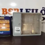 LOTE 198 - 01 CAIXA DE HIDRÔMETRO E 01 EXPOSITOR PARA CHAVES. (NO ESTADO) ATENÇÃO! FAZER A VISITAÇÃO ANTES DE ARREMATAR, NÃO SABEMOS SE FUNCIONA, LEILÃO NÃO TEM GARANTIA E NEM DEVOLUÇÃO, SUJEITO A POSSÍVEIS AVARIAS VISÍVEIS/OCULTAS E/OU AUSÊNCIA DE COMPONENTES.