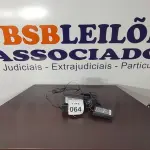 LOTE 064 - 05 FONTES PARA NOTEBOOKS VOLTAGENS DIVERSAS. (NO ESTADO) ATENÇÃO! FAZER A VISITAÇÃO ANTES DE ARREMATAR, NÃO SABEMOS SE FUNCIONA, LEILÃO NÃO TEM GARANTIA E NEM DEVOLUÇÃO, SUJEITO A POSSÍVEIS AVARIAS VISÍVEIS/OCULTAS E/OU AUSÊNCIA DE COMPONENTES.