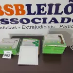 LOTE 062 - 11 LUMINÁRIAS PAINEL DE LED SOLAR. (NO ESTADO) ATENÇÃO! FAZER A VISITAÇÃO ANTES DE ARREMATAR, NÃO SABEMOS SE FUNCIONA, LEILÃO NÃO TEM GARANTIA E NEM DEVOLUÇÃO, SUJEITO A POSSÍVEIS AVARIAS VISÍVEIS/OCULTAS E/OU AUSÊNCIA DE COMPONENTES.