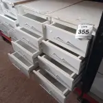 LOTE 355 - 02 GAVETEIROS COM 04 GAVETAS CADA. (NO ESTADO) ATENÇÃO! FAZER A VISITAÇÃO ANTES DE ARREMATAR, NÃO SABEMOS SE FUNCIONA. LEILÃO NÃO TEM GARANTIA E NEM DEVOLUÇÃO, SUJEITO A POSSÍVEIS AVARIAS VISÍVEIS/OCULTAS E/OU AUSÊNCIA DE COMPONENTES.