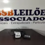 LOTE 064 - 05 FONTES PARA NOTEBOOKS VOLTAGENS DIVERSAS. (NO ESTADO) ATENÇÃO! FAZER A VISITAÇÃO ANTES DE ARREMATAR, NÃO SABEMOS SE FUNCIONA, LEILÃO NÃO TEM GARANTIA E NEM DEVOLUÇÃO, SUJEITO A POSSÍVEIS AVARIAS VISÍVEIS/OCULTAS E/OU AUSÊNCIA DE COMPONENTES.