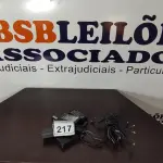 LOTE 217 - 05 FONTES PARA NOTEBOOKS VOLTAGENS DIVERSAS. (NO ESTADO) ATENÇÃO! FAZER A VISITAÇÃO ANTES DE ARREMATAR, NÃO SABEMOS SE FUNCIONA, LEILÃO NÃO TEM GARANTIA E NEM DEVOLUÇÃO, SUJEITO A POSSÍVEIS AVARIAS VISÍVEIS/OCULTAS E/OU AUSÊNCIA DE COMPONENTES.