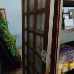 LOTE 223 - 02 PORTAS DE MADEIRAS COM VIDRO. (NO ESTADO) ATENÇÃO! FAZER A VISITAÇÃO ANTES DE ARREMATAR, NÃO SABEMOS SE FUNCIONA, LEILÃO NÃO TEM GARANTIA E NEM DEVOLUÇÃO, SUJEITO A POSSÍVEIS AVARIAS VISÍVEIS/OCULTAS E/OU AUSÊNCIA DE COMPONENTES.